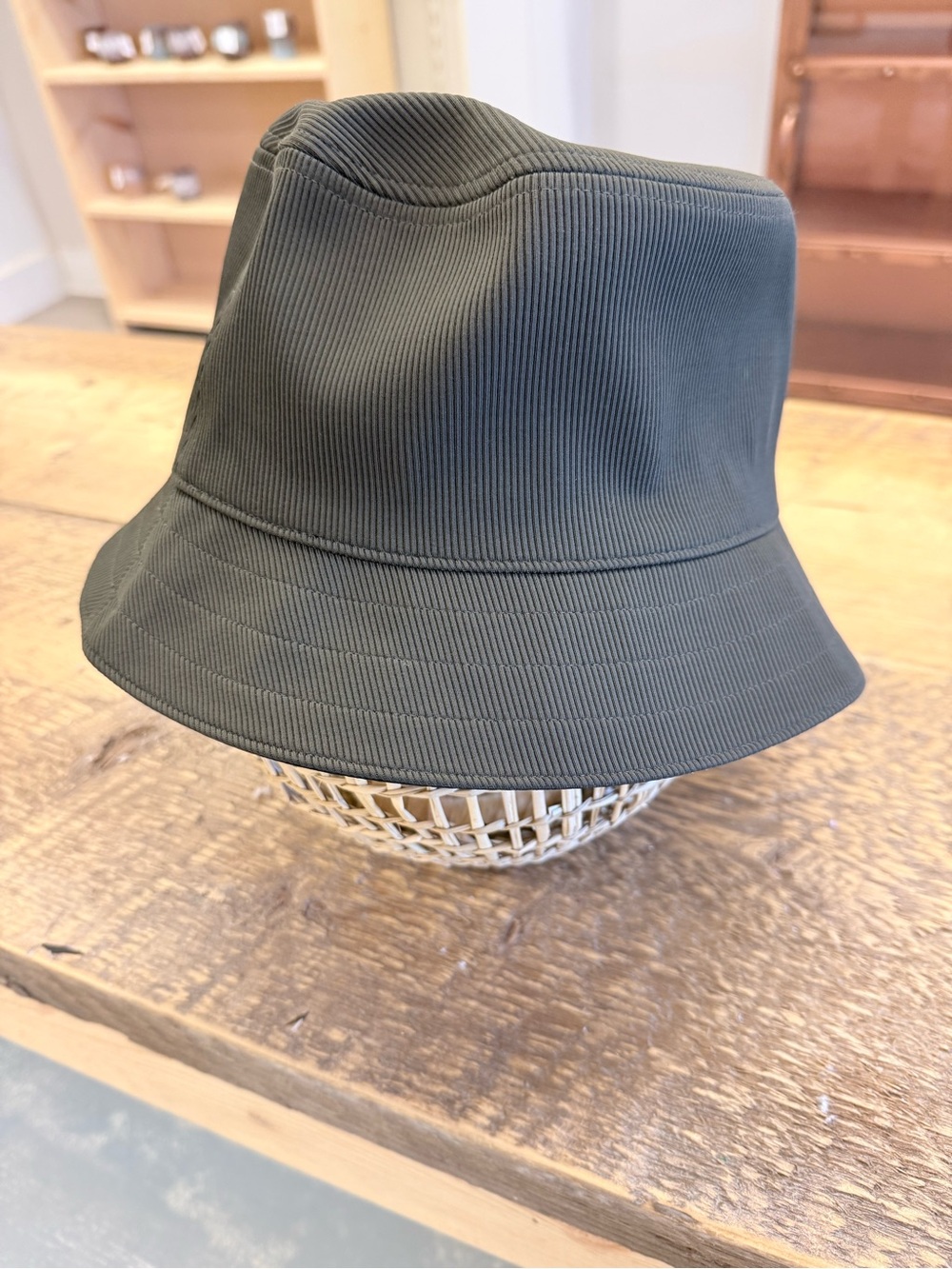 Lululemon Reversible Bucket Hat - Size M/L -NWT - Picture 3 of 16